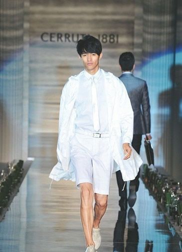 男人氣質套裝體現(xiàn) 四季精美套裝