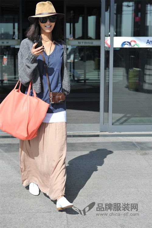 直擊張歆藝街拍：百變造型 穿搭女王